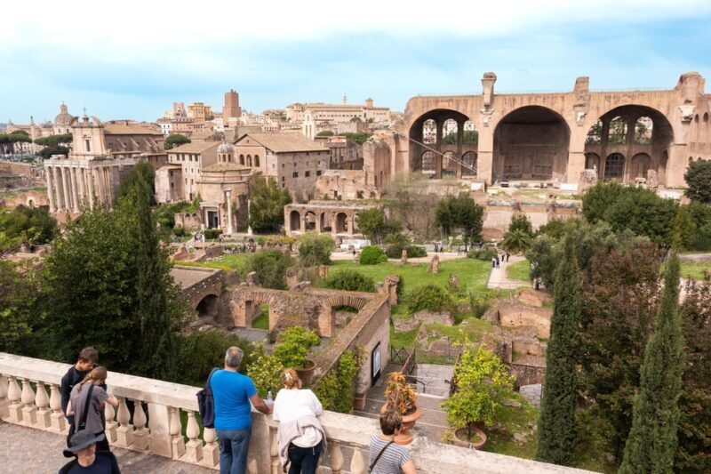 Rome: Colosseum and Roman Forum Access With Audio Guide App - Highlights of the Tour