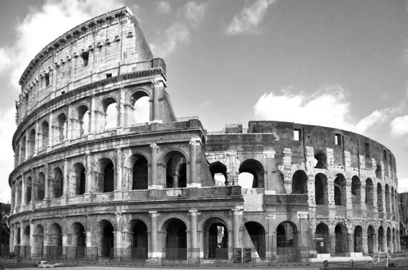 Rome: Colosseum & Appian Catacombs Tour With Transfere - Colosseum Experience