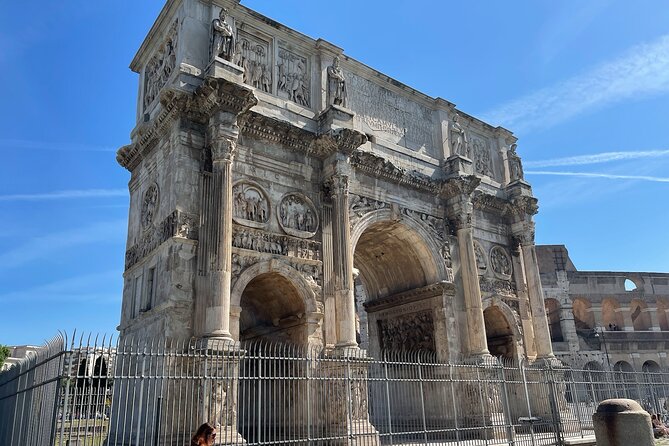 Rome: Colosseum Arena & Ancient Rome Small Group Morning Tour - Exploring the Colosseum