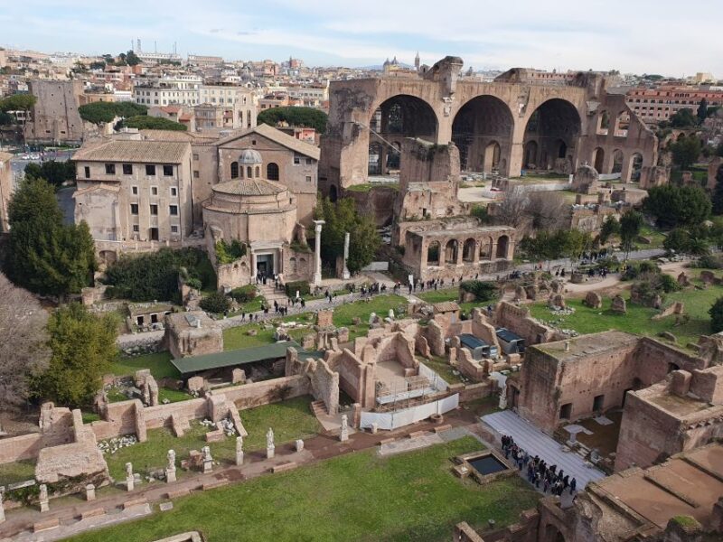 Rome: Colosseum Arena and Roman Forum Small Group Tour - Key Points