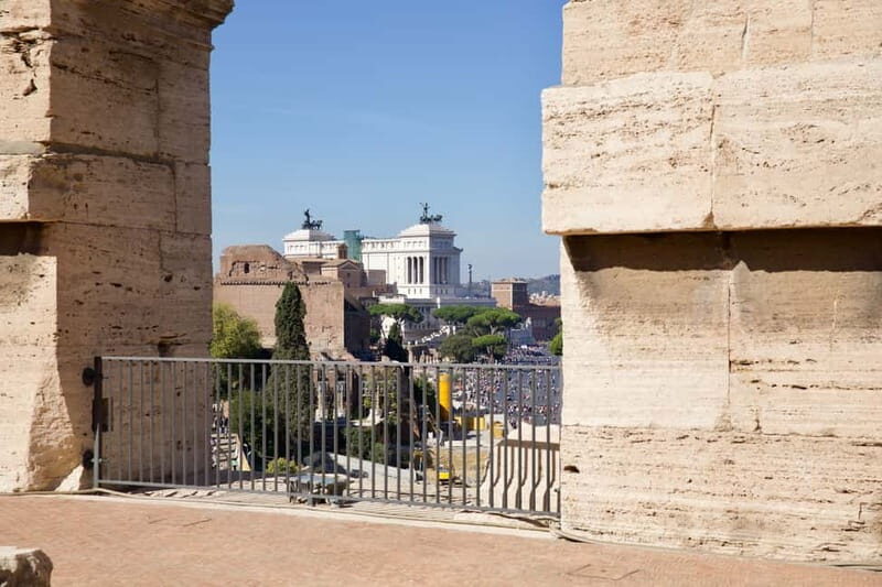 Rome: Colosseum Gladiators Arena and Roman Forum Tour - Meeting Point and What to Bring