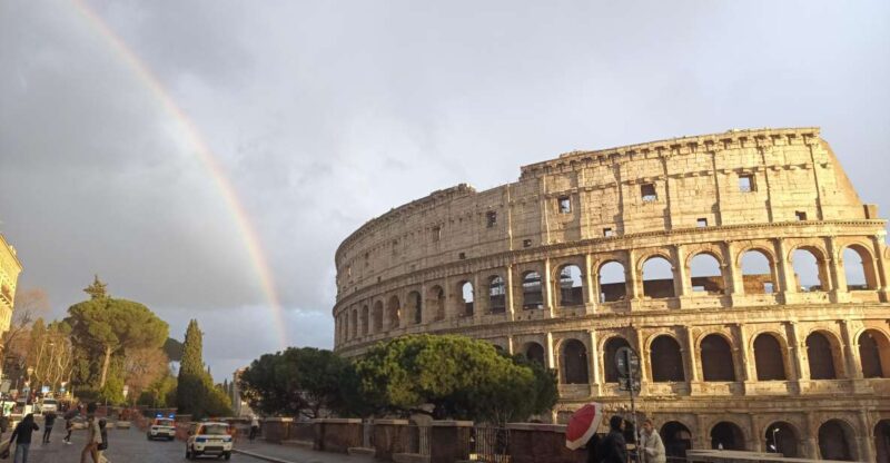 Rome: Colosseum, Palatine Hill, & Roman Forum Walking Tour - Inclusions and Exclusions