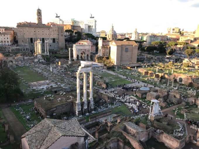 Rome: Colosseum, Roman Forum, and Palatine Hill Ancient Tour - Meeting Point and Access
