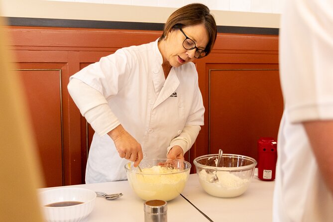 Rome Cooking Class: Fettuccine & Tiramisu Lovers Workshop - Hands-on Experience