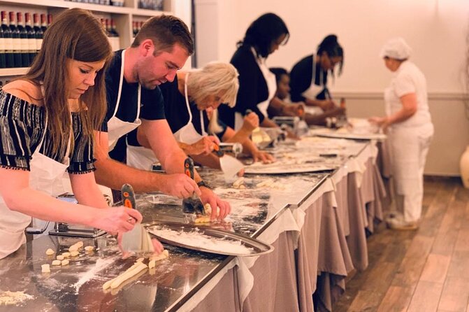 Rome Cooking: Pasta & Tiramisu Making, Free-Flowing Fine Wine - Class Schedule and Meeting Point