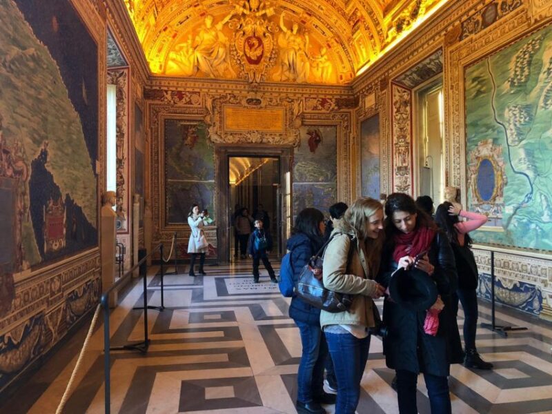 Rome: Early-Morning Small-Group Vatican Museums Tour - Key Points