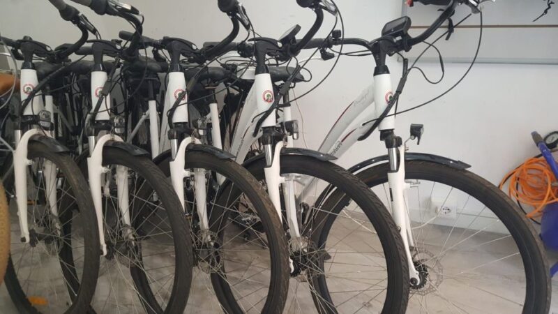 Rome: Electric Bike Rental Service - Rental Inclusions