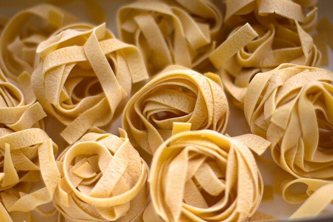 Rome: Fettuccine Pasta Class With Chef in the Heart of Trastevere - Main Pasta Dishes: Fettuccine and Maltagliati