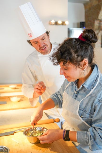 Rome: Five Shapes of Pasta Cooking Class With Meal - Important Information