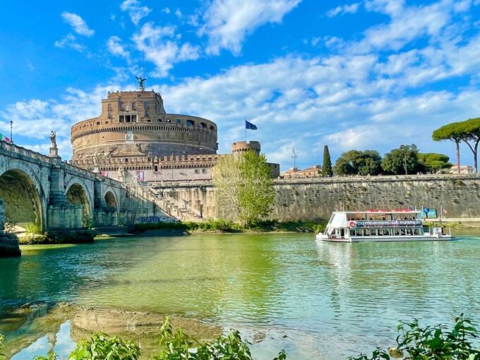 Rome: Food Tasting With Wine Pairing and Tiber River Cruise - Accessibility Considerations