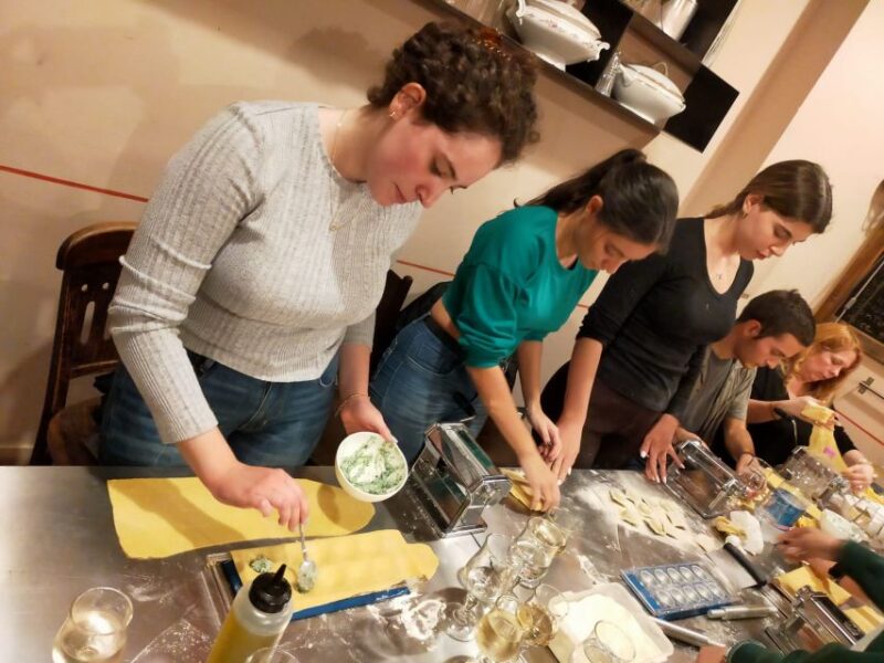 Rome: Fresh Pasta and Tiramisu Making Class With Fine Wine - Customer Feedback and Ratings