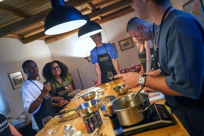 Rome: Fresh Pasta-Making Class With Local Italian Chef - Meeting Point and Location