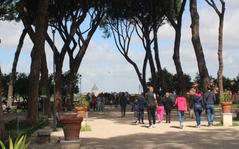 Rome: Golf Cart Tour of the Baroque and Ancient City - Intriguing Storytelling