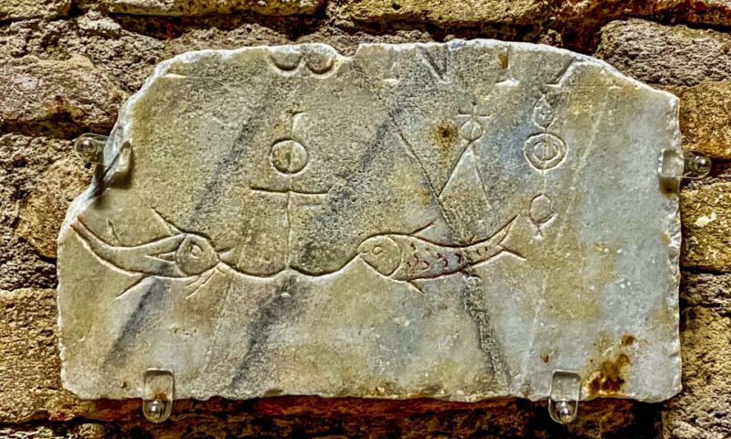 Rome: Guided Roman Catacombs Tour With Transfers - Key Points