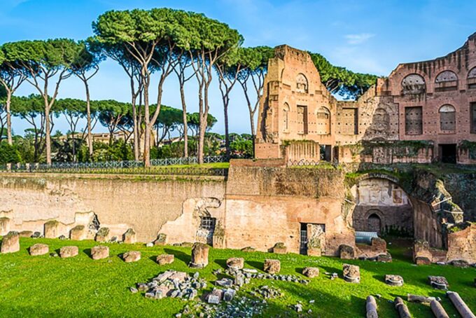 Rome: Guided Tour of Colosseum, Roman Forum & Palatine Hill - Getting to the Tour