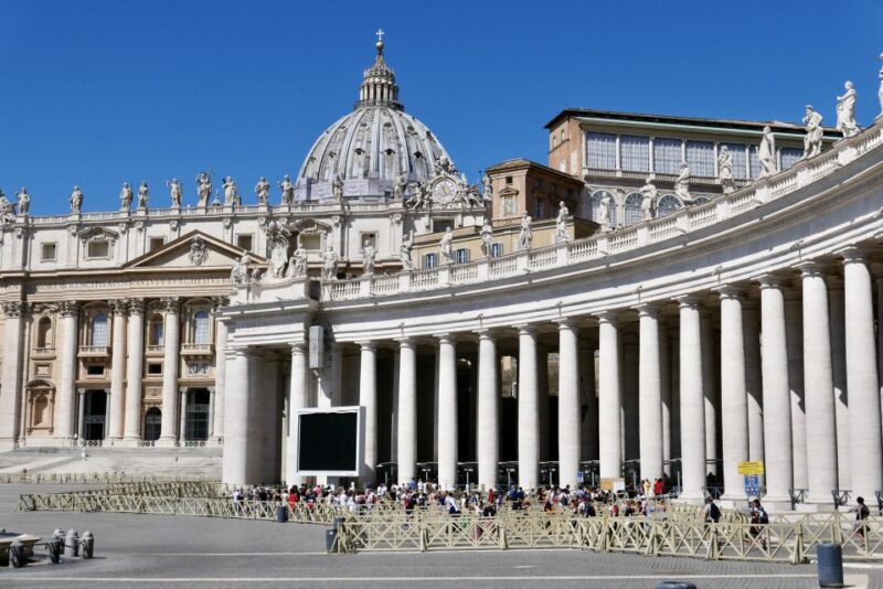 Rome: Guided Tour of St. Peters Basilica, Grottoes & Square - Experience Highlights