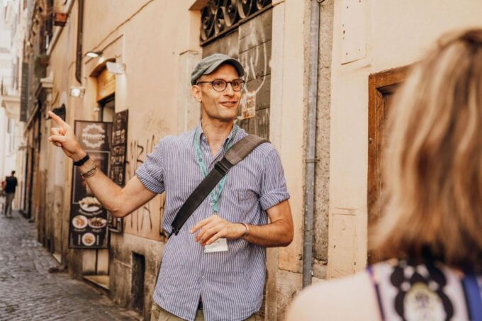 Rome: Guided Walking Tour of Ancient Romes Iconic Monuments - Exploring Ancient Romes History