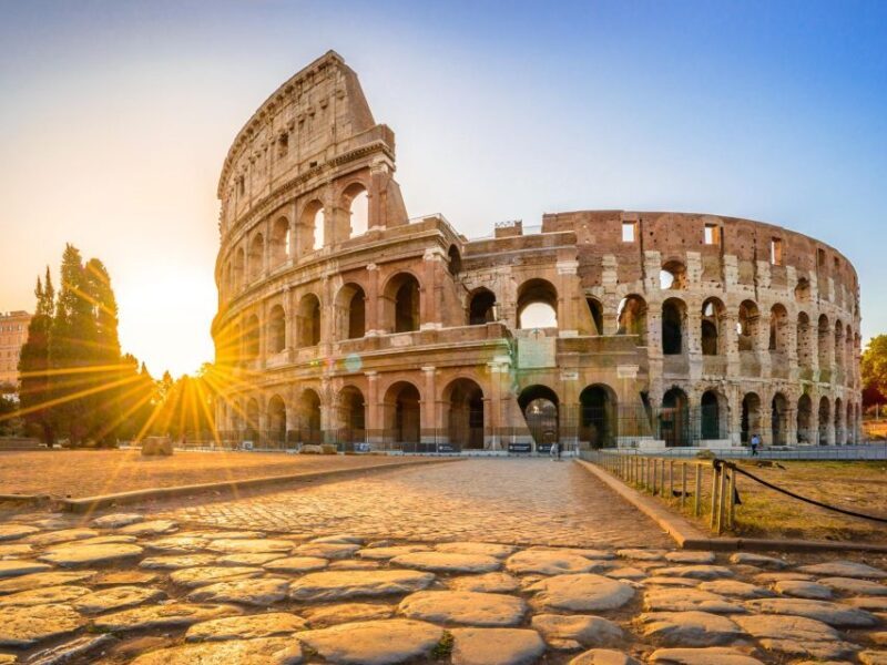 Rome: Guided Walking Tour With Headsets - Tour Experience
