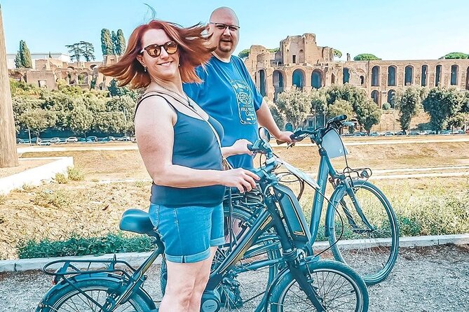 Rome Highlight E-Bike Tour: the City Center in Your Pocket - Private Transportation