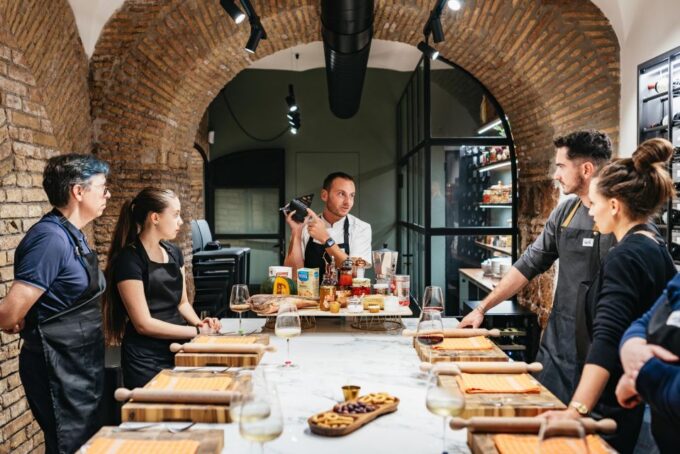 Rome: Homemade Pasta & Tiramisu Small Group Cooking Class - Dietary Accommodations