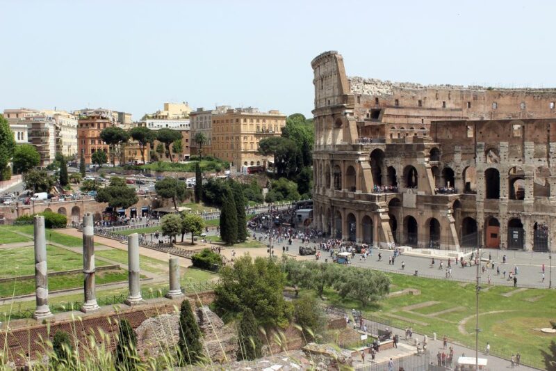 Rome: Hop-On Hop-Off Bus, Roman Forum & Colosseum Tour - Bus Operating Times