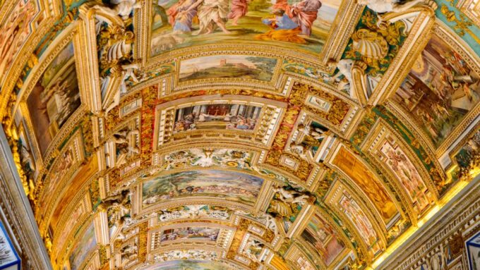 Rome: Hop-On-Hop-Off Bus With Vatican and Sistine Chapel - Important Considerations