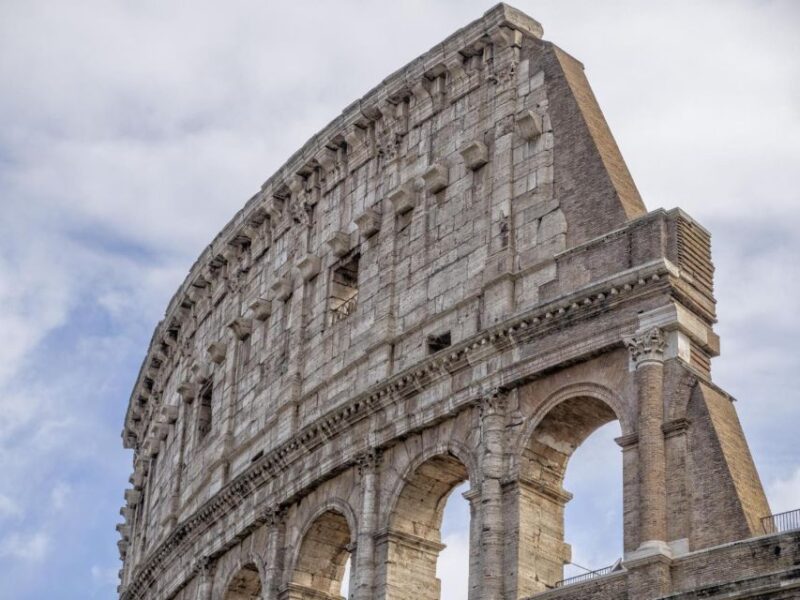 Rome: Insta-Perfect Walk With a Local - Key Points