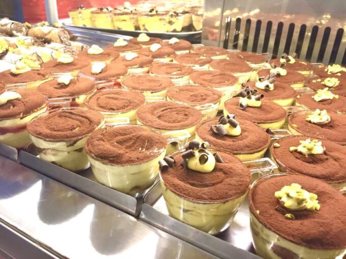 Rome: Jewish Ghetto & Campo De Fiori by Night Food Wine Tour - Food and Drink Offerings