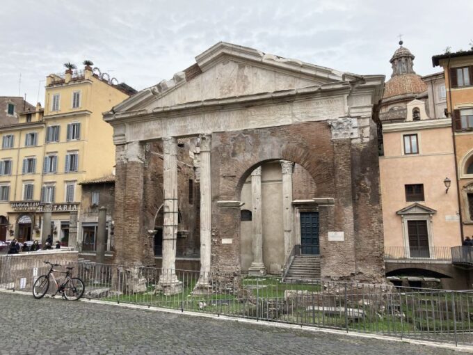 Rome: Jewish Ghetto, Great Synagogue & Trastevere Tour - Unique Glimpse