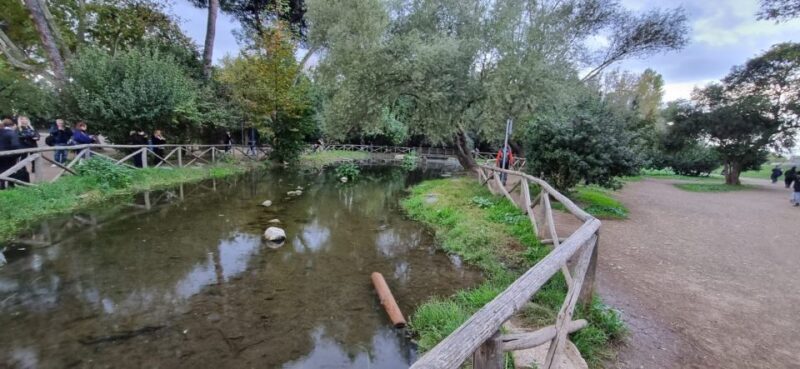 Rome: Mini Hike to the Ancient Aqueduct Park - Key Points