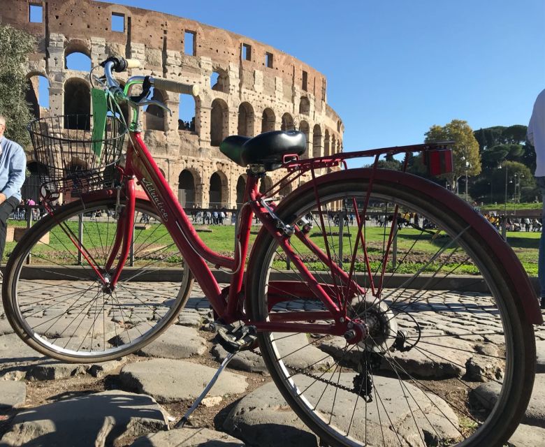 Rome: Monuments and Belvederes Bike Tour - Tour Experience