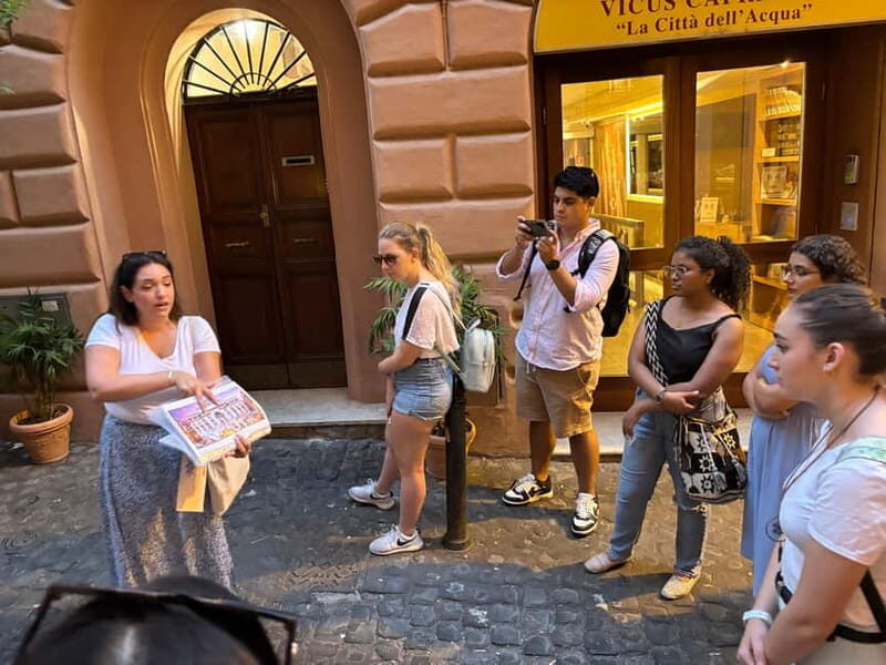 Rome: Night City Walking Tour - Key Points