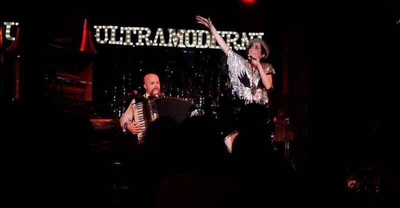 Rome: Night Life Walking Tour and Burlesque Show Entry - Itinerary Details