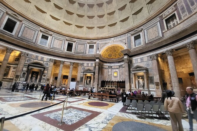 Rome: Pantheon & Raphael'S Tomb Tour With Entry Ticket - Raphaels Tomb Visit