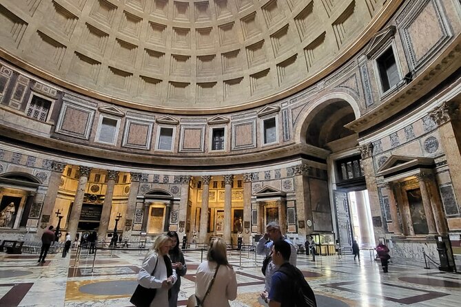 Rome: Pantheon & Raphael'S Tomb Tour With Entry Ticket - Tour Accessibility