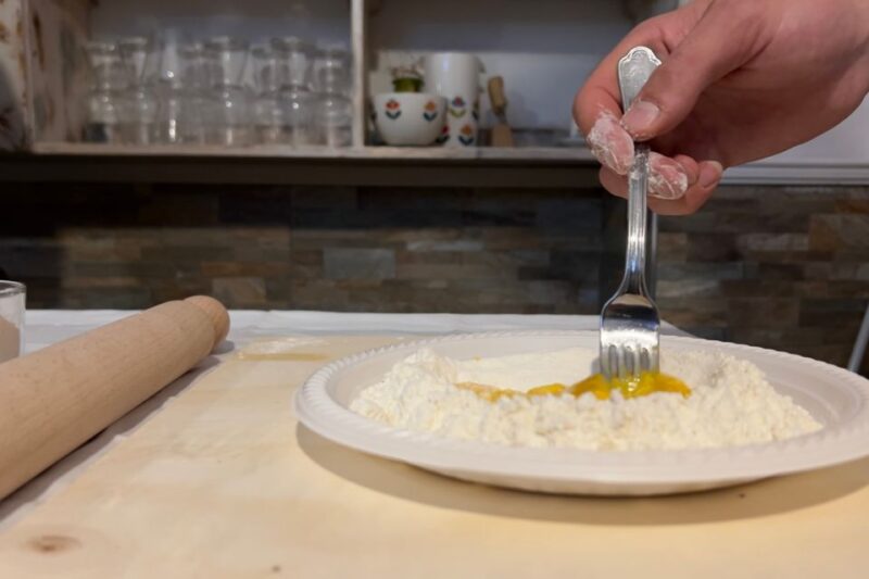 Rome: Pasta and Tiramisu Cooking Class With Wine - Special Features