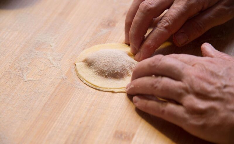 Rome: Pasta and Tiramisu Shared Cooking Class With Wine - Experience Highlights