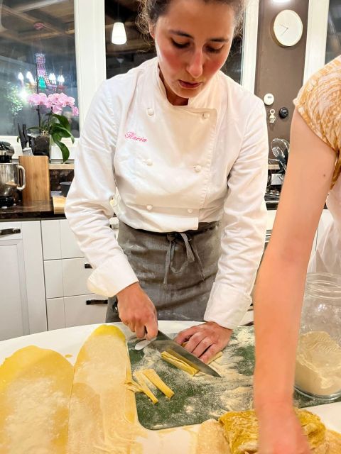 Rome Pasta Class - Cooking Experience in a Roman Family - Key Points
