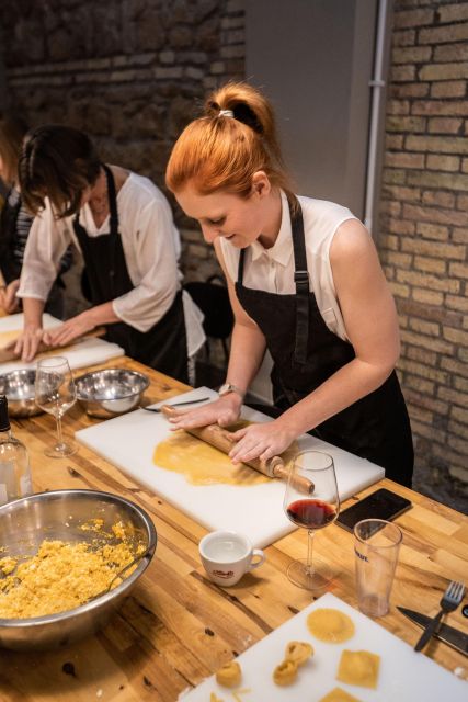 Rome: Pasta Cooking Class Basic in the Kitchen of Mamma - Class Details
