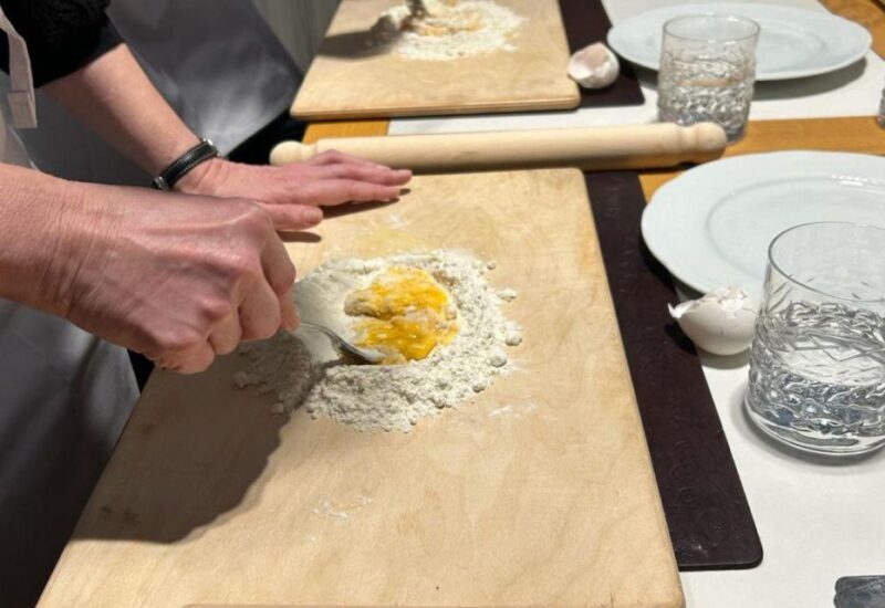 Rome: Pasta Cooking Class, Drinks&Dessert Near Vatican - Overview and Pricing