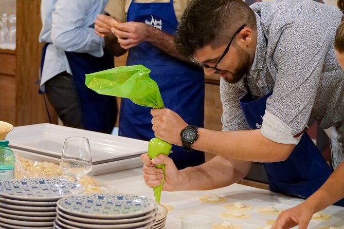 Rome: Pasta Making Experience in a Roman Villa in Trastevere - Participant Certification