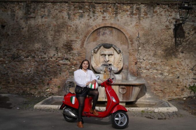 Rome: Photo Tour by Vespa Scooter - Frequently Asked Questions