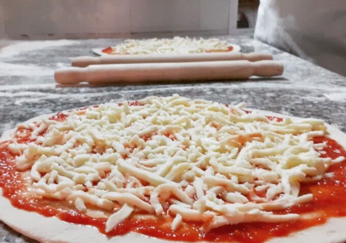 Rome: Pizza and Tiramisù Cooking Class With Glass of Wine - Accessibility and Cancellation