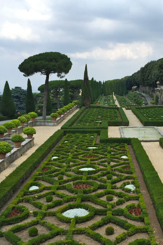 Rome: Pontifical Villa Gardens at Castel Gandolfo Minibus - Highlights of the Gardens
