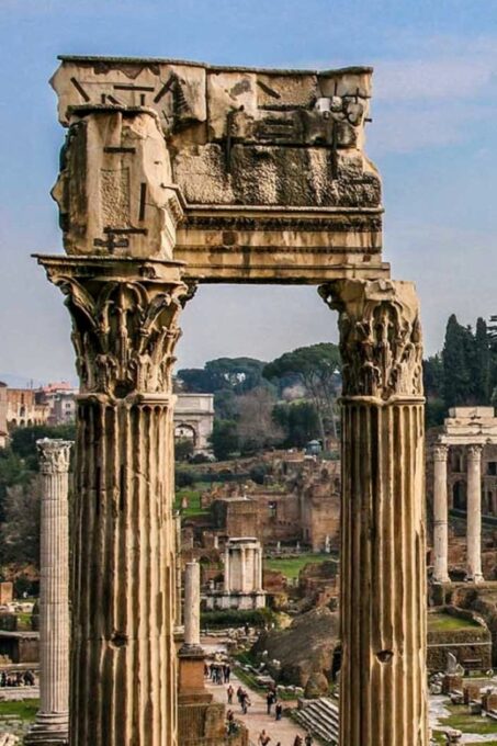 Rome: Private Immersive Colosseum Tour With Ancient Rome - Exploring the Colosseum