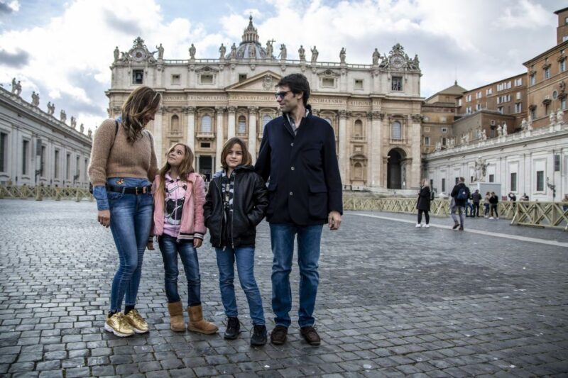 Rome: Private Kid-Friendly Tour of Vatican City and Museums - Customer Reviews