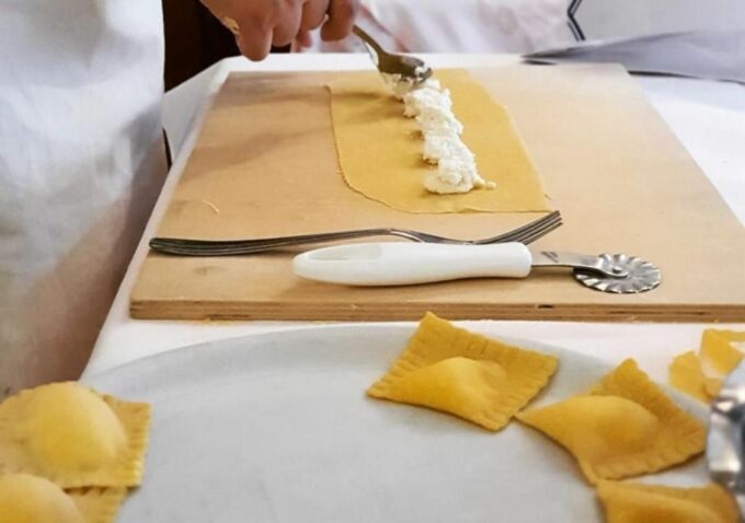 Rome: Ravioli, Fettuccine and Tiramisu Cooking Class - Frequently Asked Questions