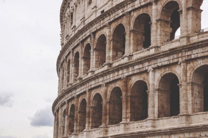 Rome: Roman Forum and Palatine Hill Walking Tour - Guided Tour of Roman Forum
