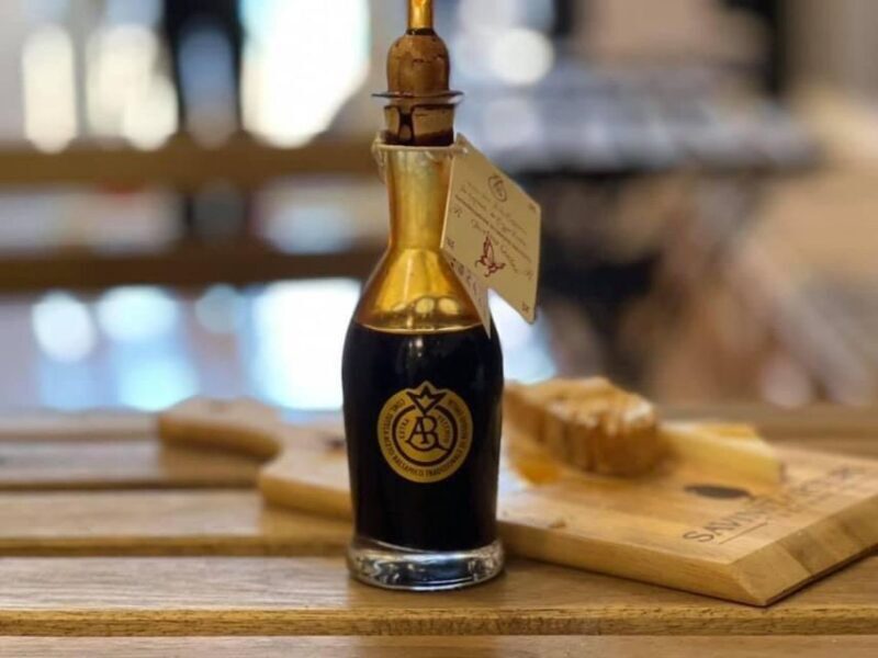 Rome: Roman Restaurant Dining Experience With Food and Wine - Customer Ratings and Feedback