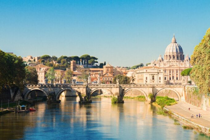 Rome: Sistine Chapel, Vatican & St. Peters Private Tour - Meeting Point and Logistics